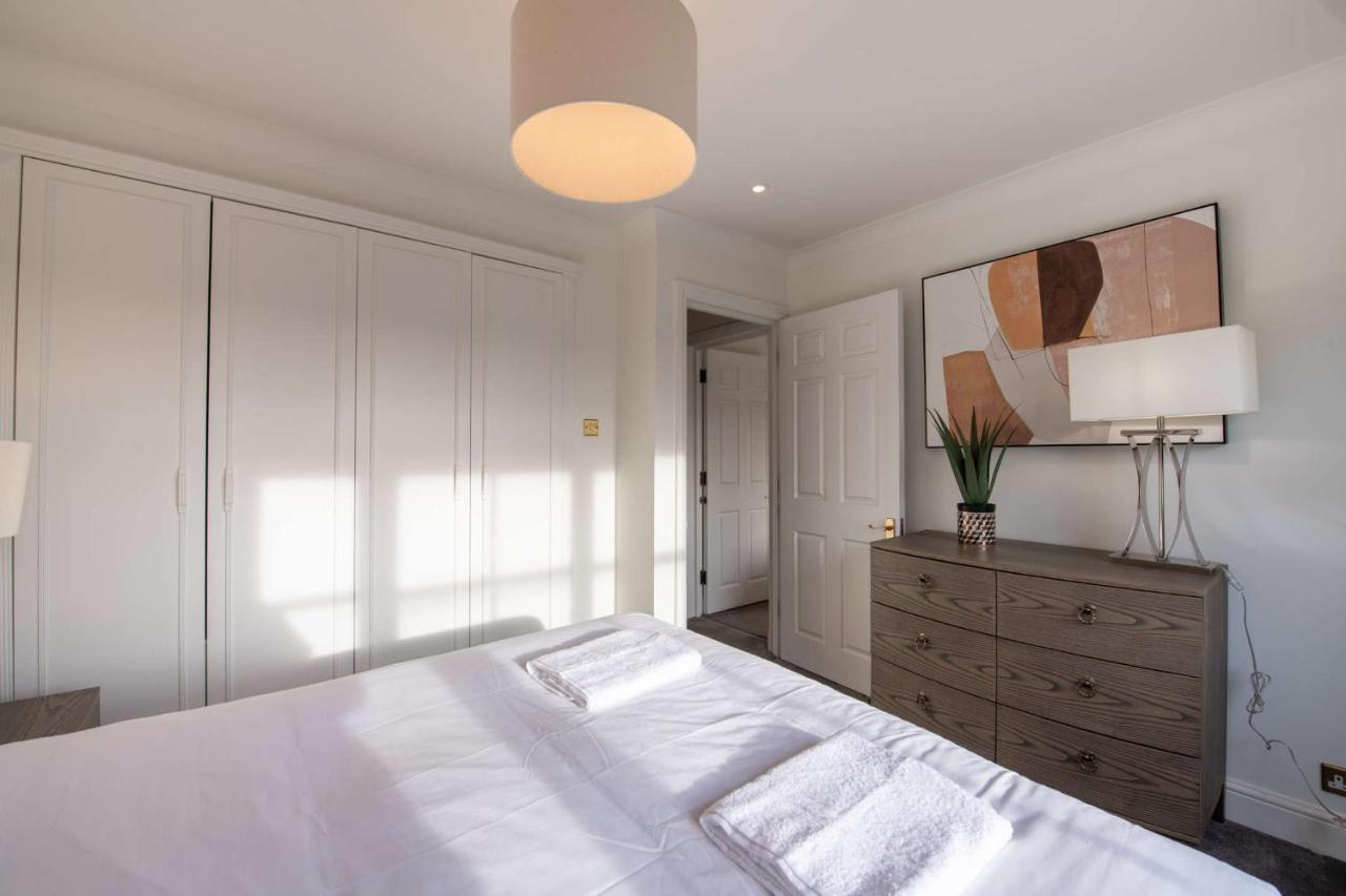 Somerset Court Kensington Apartments Londra Esterno foto