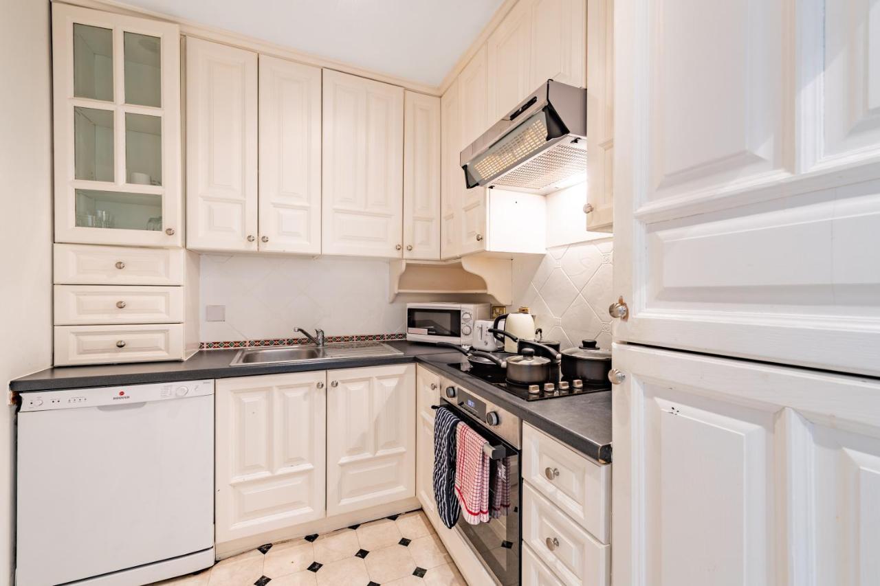 Somerset Court Kensington Apartments Londra Esterno foto