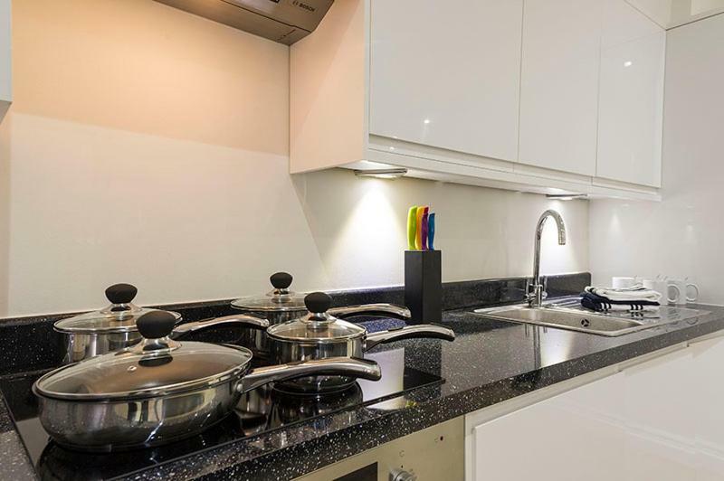 Somerset Court Kensington Apartments Londra Esterno foto